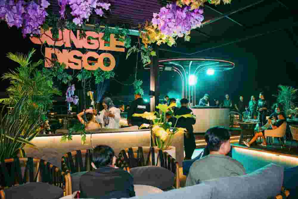 Aston Gejayan Rayakan Tahun Baru dengan Jungle Disco
