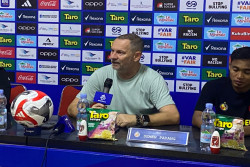 Pelatih Semen Padang Kritik Keras Wasit Seusai Kalah dari PSIM