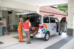 BRI Salurkan 637 Ambulans Perkuat Layanan Kesehatan Daerah
