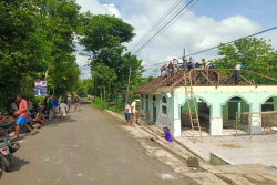 Warga Gunungkidul Tertipu Renovasi Masjid, Bangunan Telanjur Dibongkar