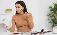 Tips Tampil Fresh Seharian Meski Tanpa Makeup Berlebihan
