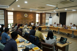 UGM Terjunkan Relawan Mahasiswa Rehabilitasi Pendidikan Aceh