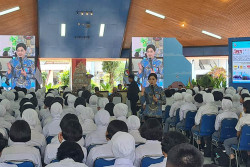 OJK Dorong Penguatan Literasi Keuangan Bagi Pelajar SMA TN Magelang