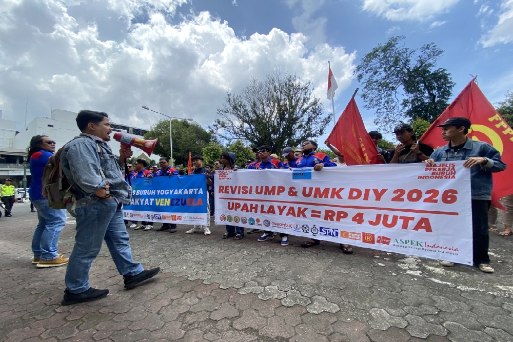 Buruh di DIY Desak Revisi UMP 2026, Tuntut Minimal Upah Rp4 Juta
