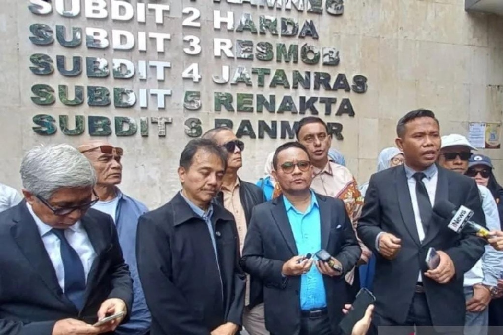 Roy Suryo Laporkan 7 Orang Kubu Jokowi ke Polisi