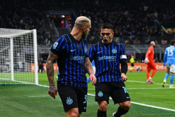 Inter Milan Tahan Napoli 2-2, Tetap Puncaki Klasemen Serie A