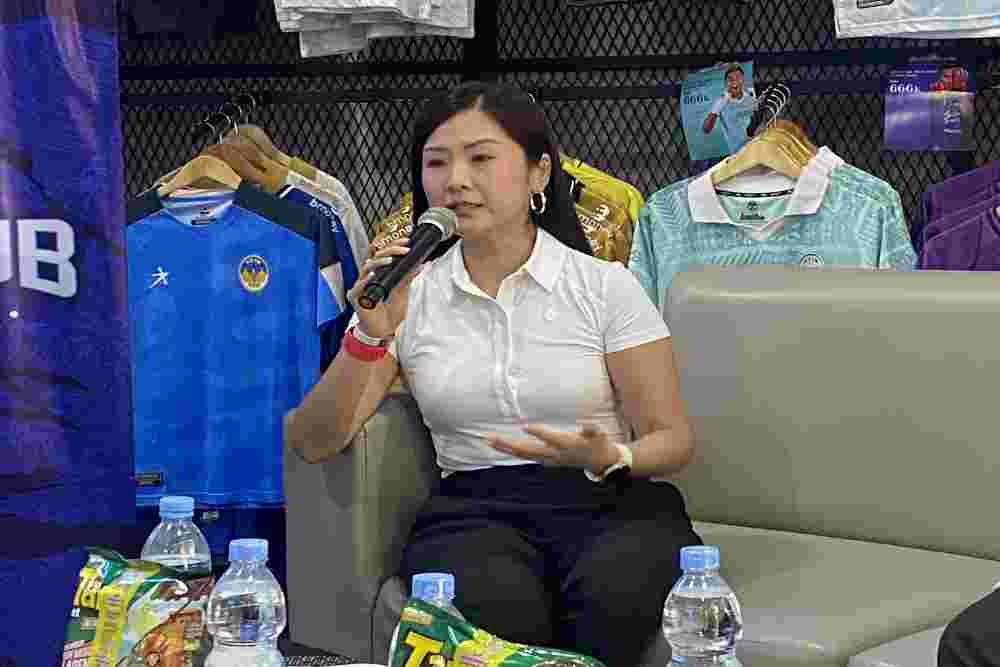 Suporter PSIM Jogja Kian Dewasa, Liana Tasno: Saya Terharu