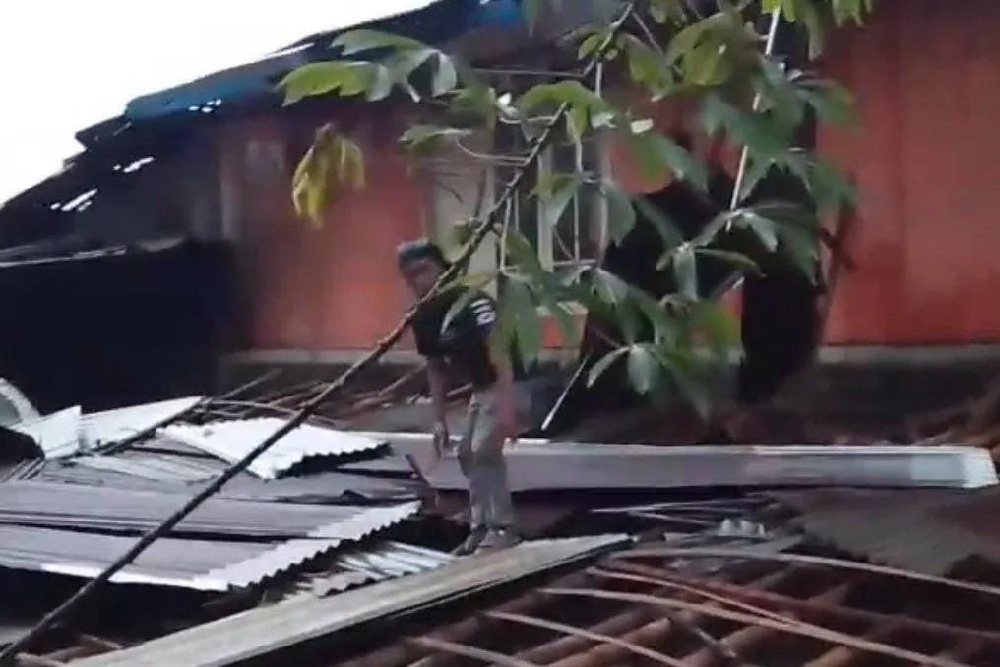 Puluhan Rumah di Kotayasa Banyumas Rusak Diterjang Puting Beliung