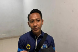 Pelatih Timnas Herdman Chat Beckham Jelang Debut Garuda