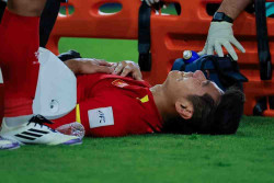 Kapten Vietnam U-23 Alami Cedera ACL, Menangis Bukan Karena Rasa Sakit