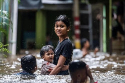 Banjir Jakarta Belum Surut Sepenuhnya, 90 RT Masih Tergenang