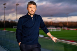 MU Diuji Arsenal di Emirates, Carrick Ingatkan Tim Tetap Waspada