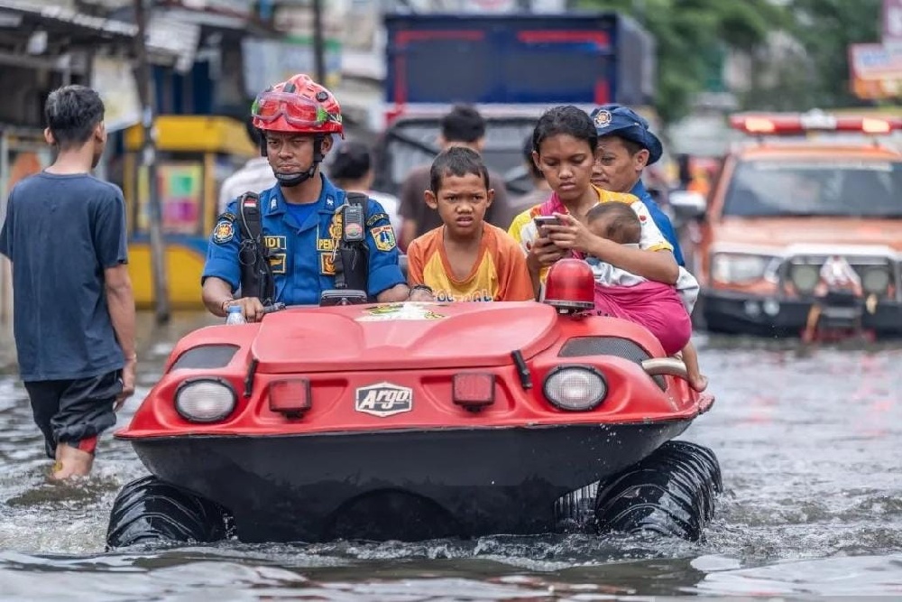 Banjir Jakarta Belum Surut, BPBD Catat 19 RT Masih Tergenang