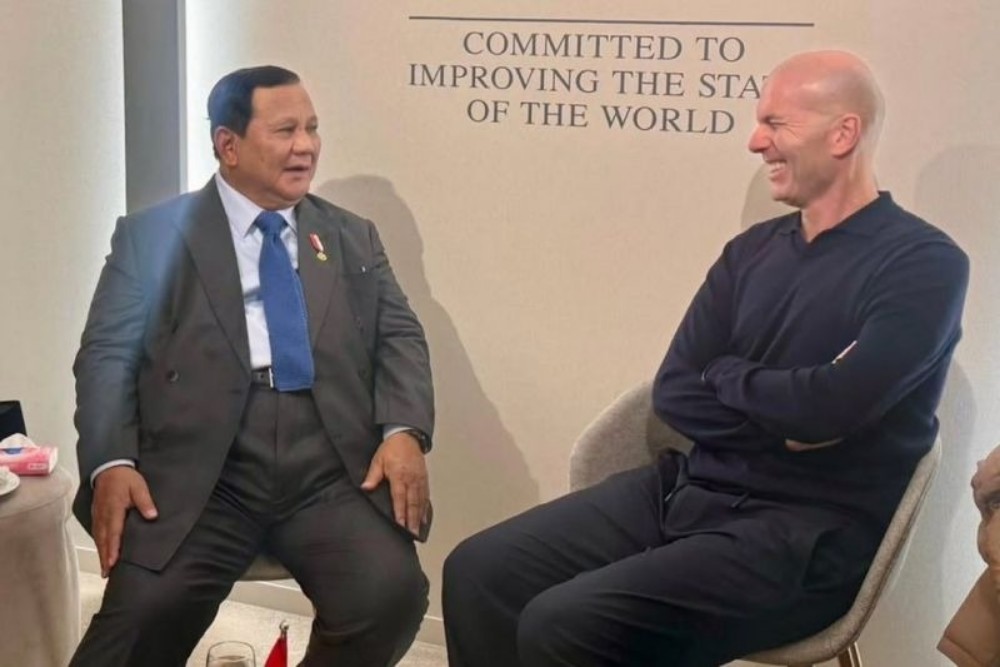 Prabowo Temui Zidane di Davos, Dorong Kemajuan Sepak Bola Nasional