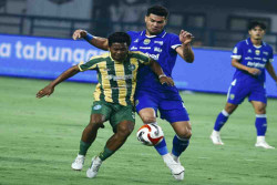 Gol Menit Akhir Berguinho Antar Persib Rebut Kembali Puncak Klasemen