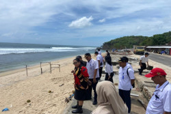 Penataan Pantai Sepanjang Dinilai Sukses, DPRD Dorong Perluasan