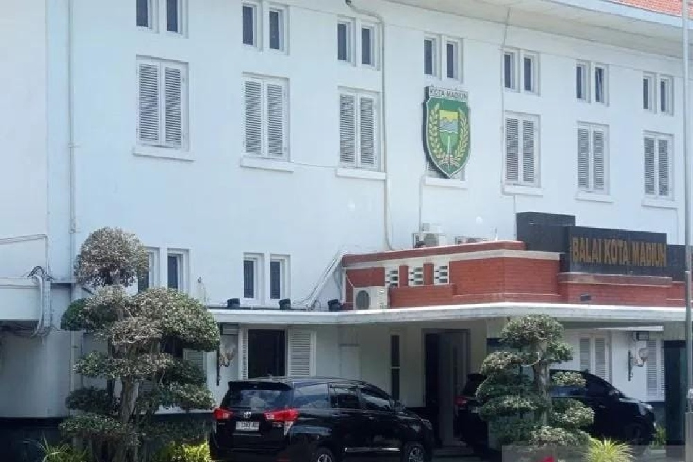 Usut OTT Wali Kota Madiun, KPK Sisir Kantor Pemkot hingga Mobil Dinas