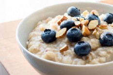 Saran Makanan Pagi Tinggi Serat untuk Meredakan Sembelit