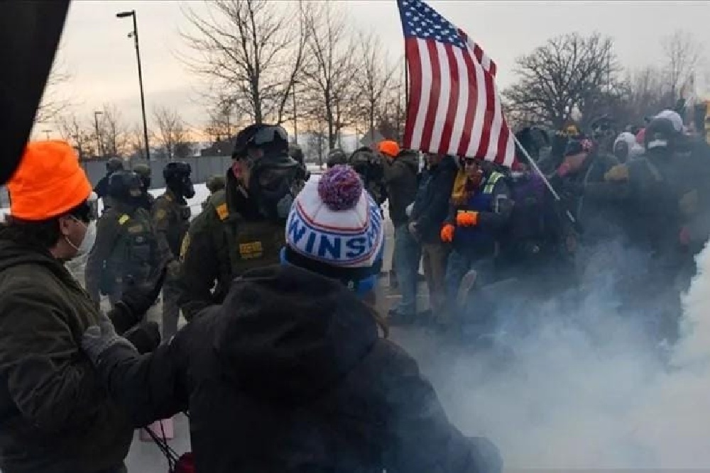 Demonstrasi Besar Tolak Operasi ICE Guncang Minneapolis AS