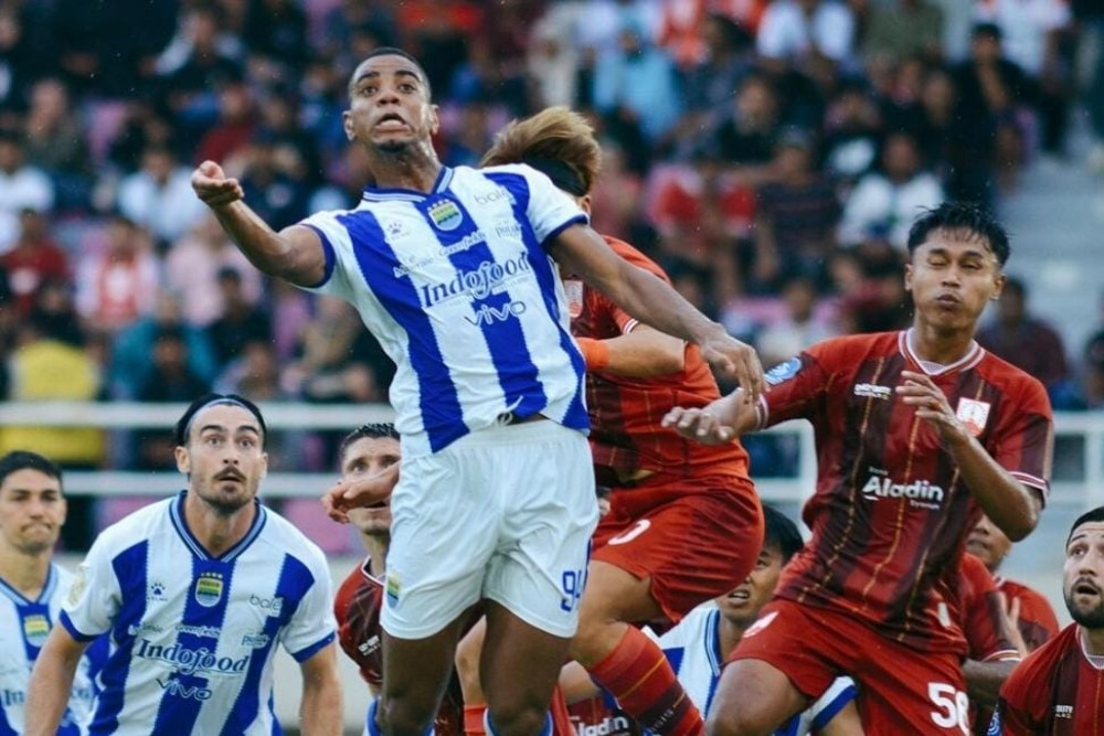 Gol Jung Antar Persib Taklukkan Persis, Maung Bandung Kokoh di Puncak