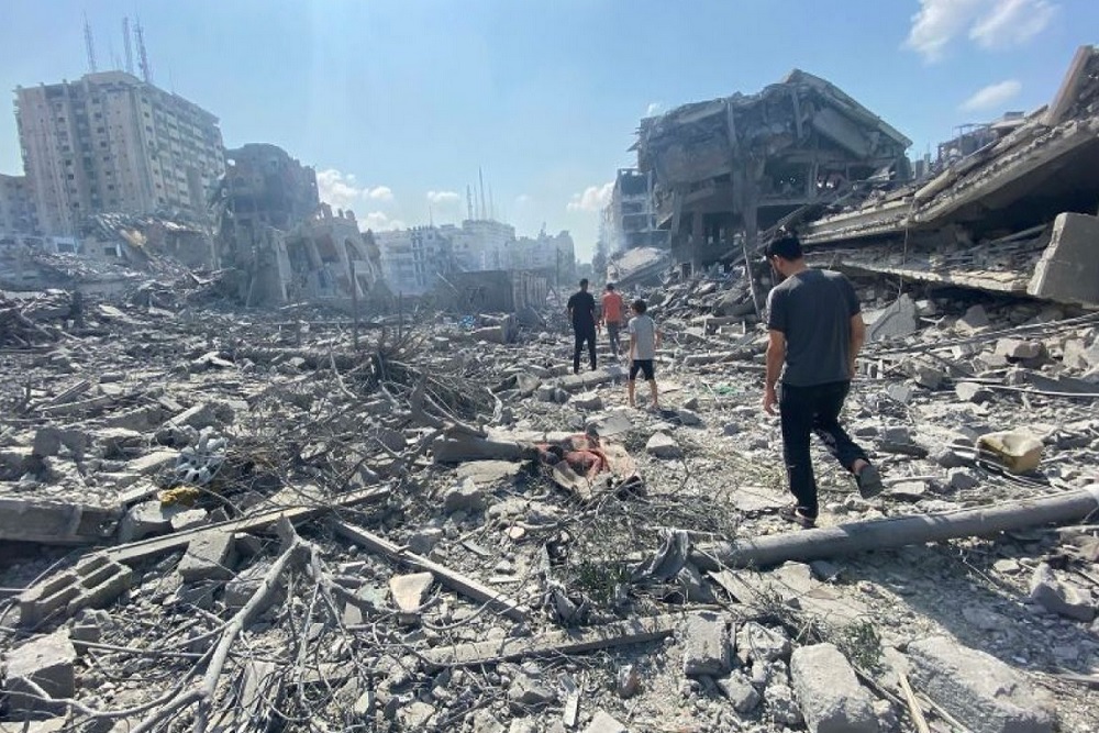 Serangan Udara Israel Tewaskan 31 Orang di Gaza Jelang Rafah Dibuka