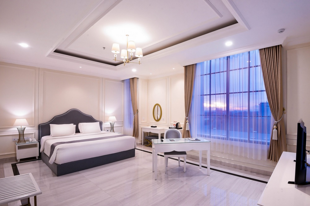 Grand Senyum Tawarkan Iftar Nusantara di Rooftop