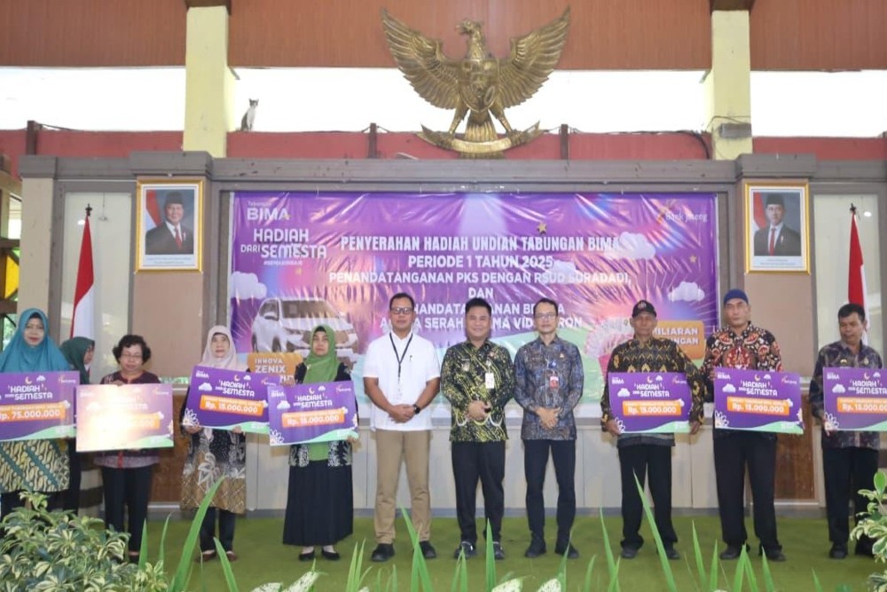 Bank Jateng Slawi Serahkan Hadiah Bima dan CSR Videotron