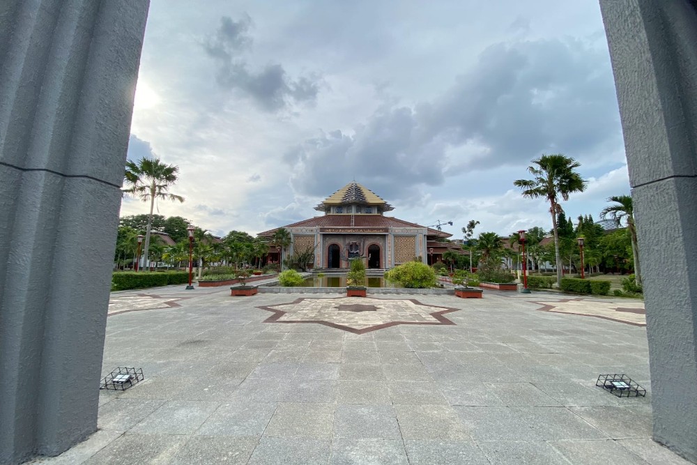 UGM Siapkan Ribuan Porsi Menu Daging untuk Buka Puasa dan Sahur