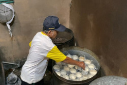 Menjaga Manis Tradisi: Kue Keranjang Imlek dari Tukangan Jogja