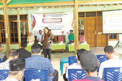 DPAD DIY Dorong Pola Pikir Rasional lewat Bedah Buku Anti Judol