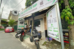 Jelang Imlek, Pengguna Ponsel Banyak Kunjungi Jasa Servis HP di Jogja