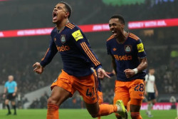 Tottenham Kian Terpuruk, Takluk 1-2 dari Newcastle di Kandang